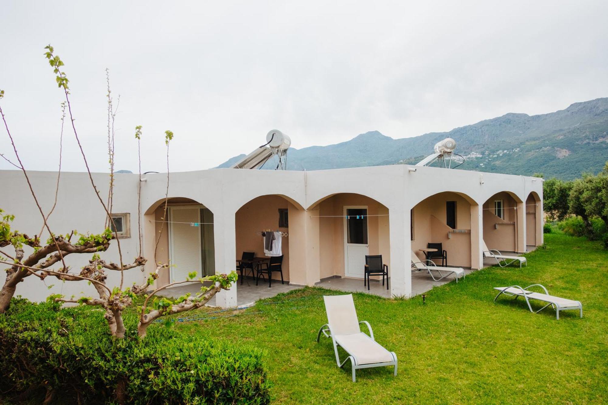 Finikas Apartments Plakias Exterior photo